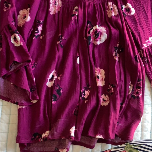 Top - Picture 1 of 1